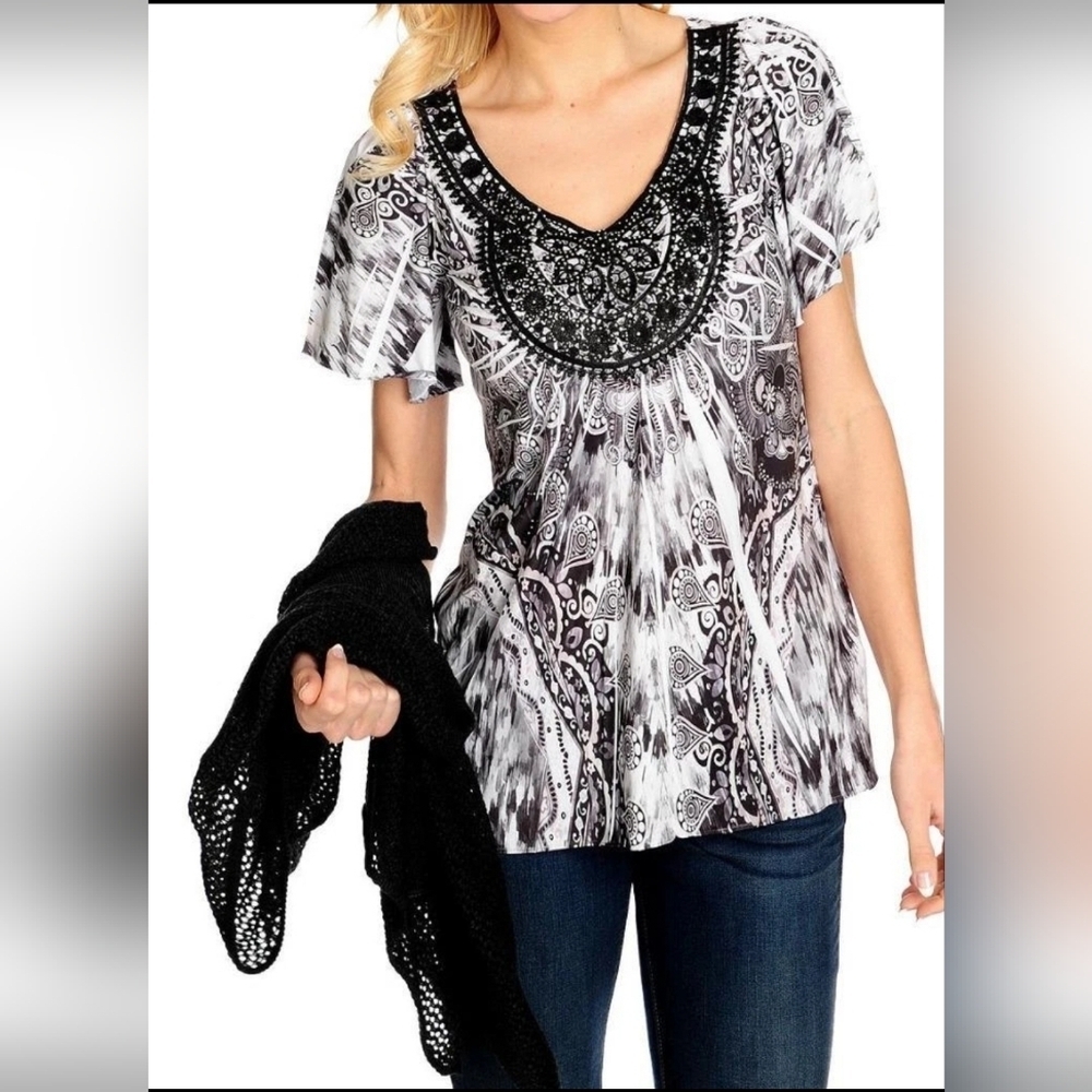 One World Boho Stretchy Embellished Elegant Black and White Flutter Sleeve Top